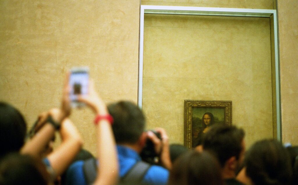mona lisa painting louvre paris